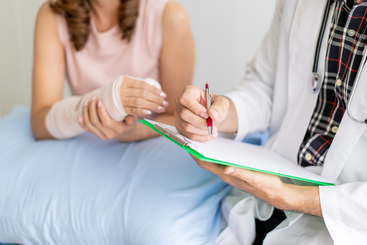 What is Medical Malpractice and How Does it Differ from Medical Negligence?